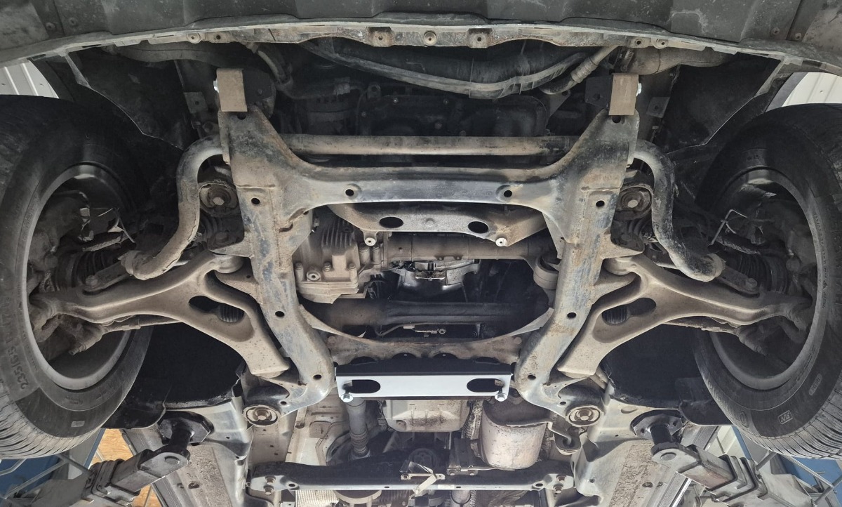 Volkswagen Touareg 7P variklio apsauga 2010-2018 - Image 5