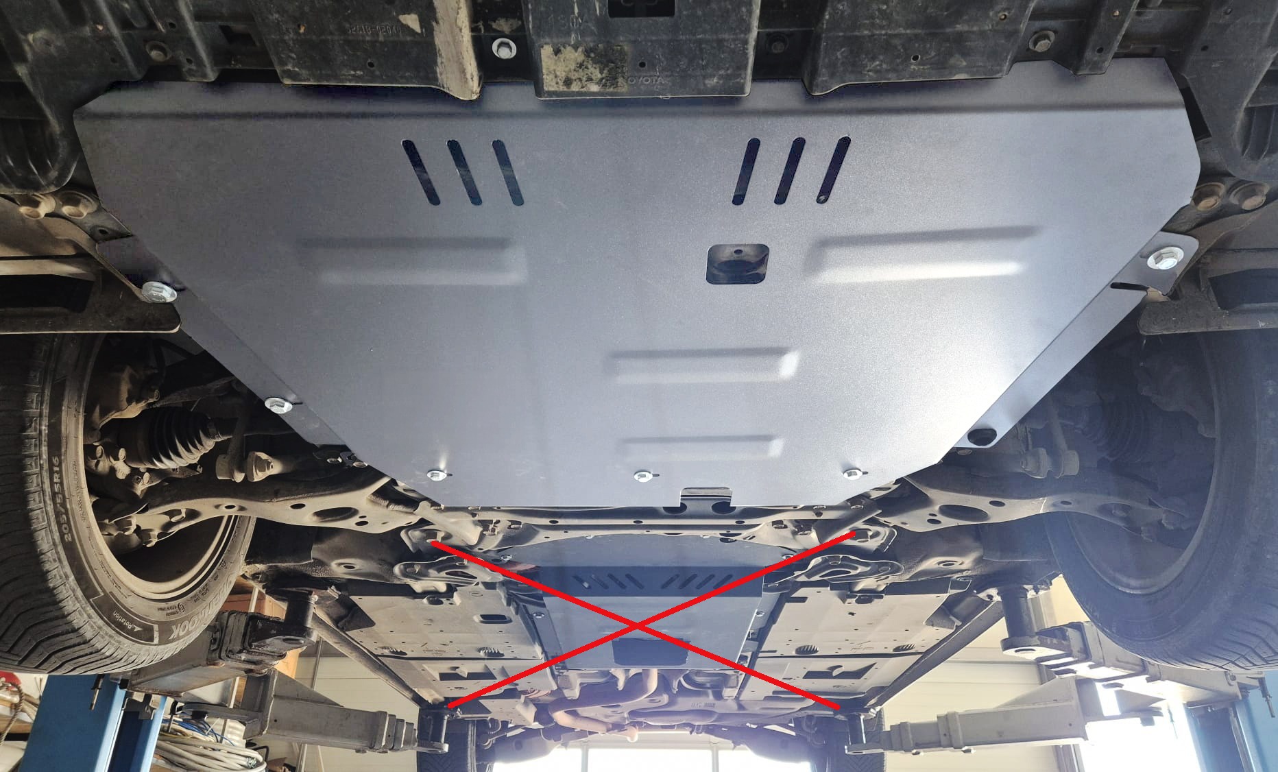 Toyota Corolla aliuminė variklio apsauga 2013-2018 - Image 6